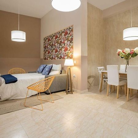 Ferienwohnung Abades Cathedral Oasis Sevilla Exterior foto