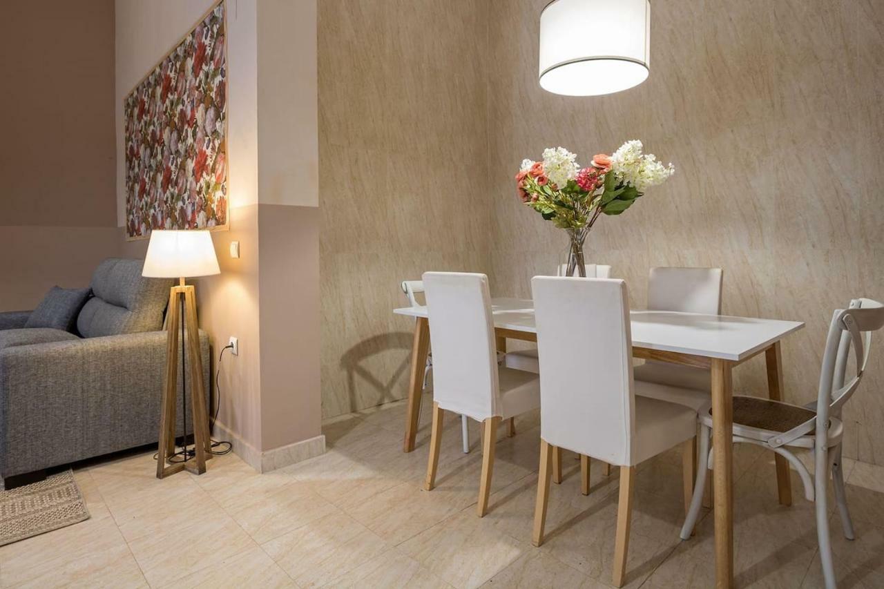 Ferienwohnung Abades Cathedral Oasis Sevilla Exterior foto