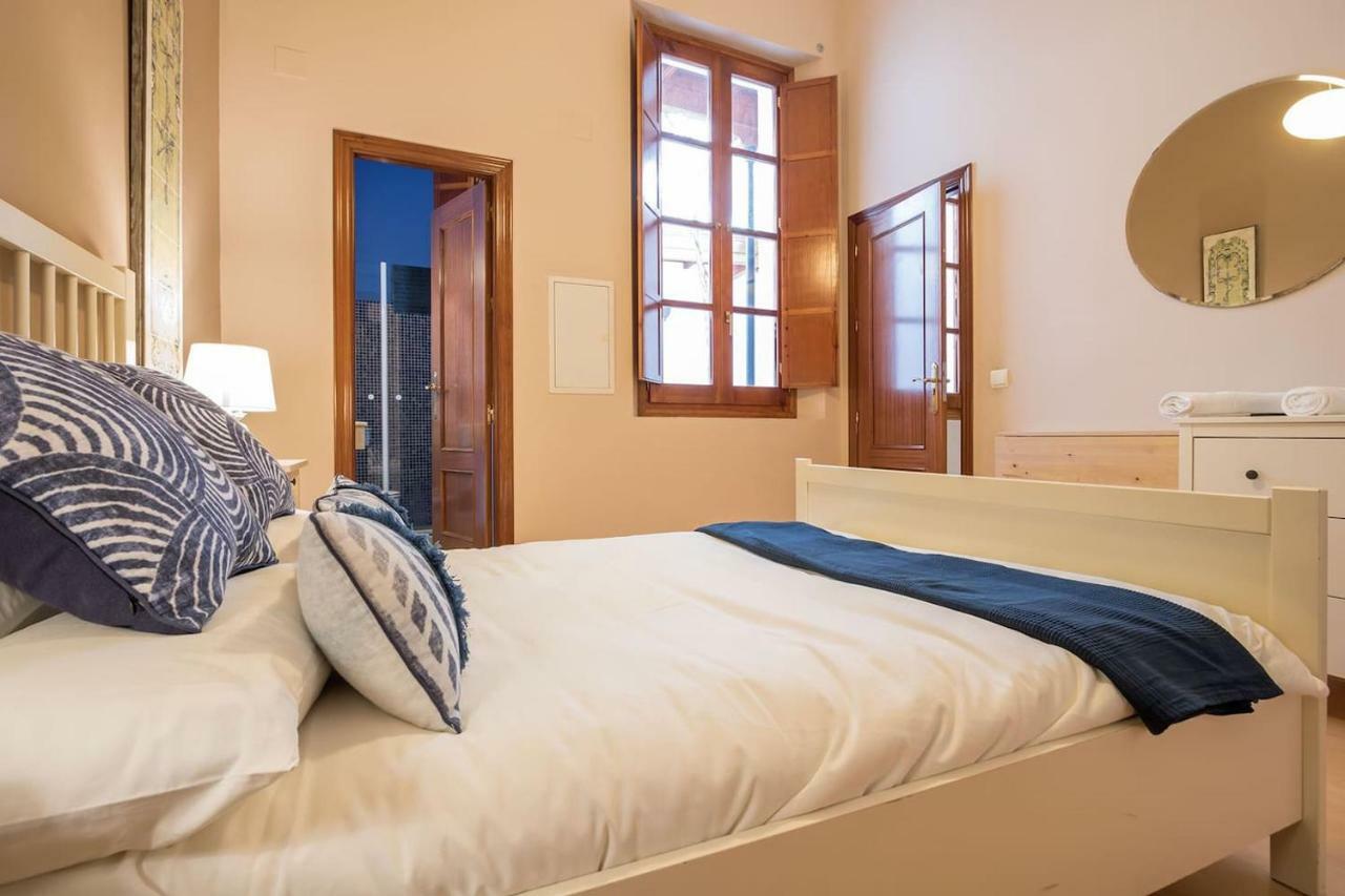 Ferienwohnung Abades Cathedral Oasis Sevilla Exterior foto