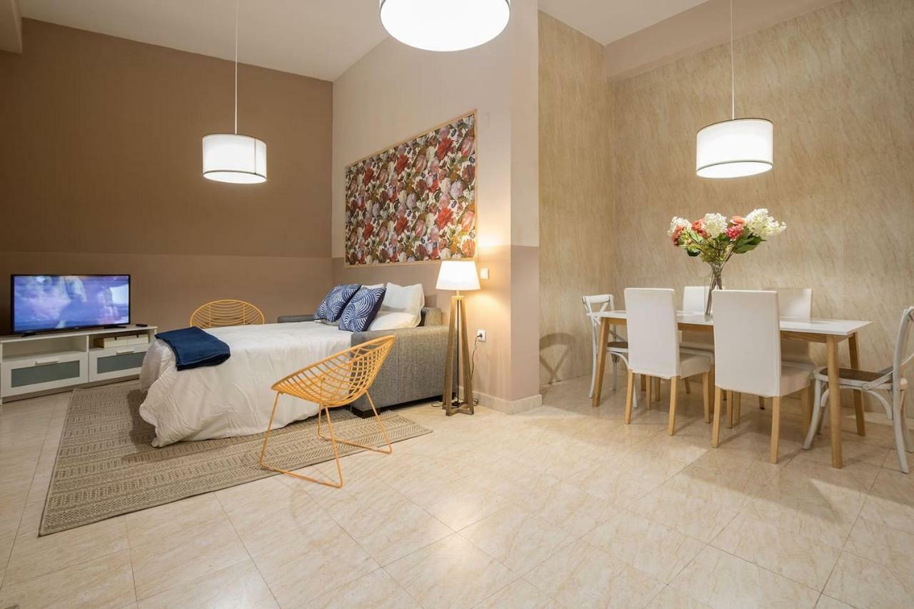 Ferienwohnung Abades Cathedral Oasis Sevilla Exterior foto